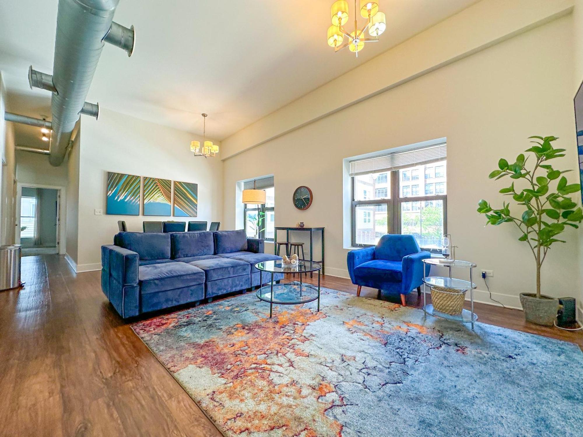 Spacious 3br 420 Friendly Near Mccormick Place, Lakefront And Soldier Field * Chicago