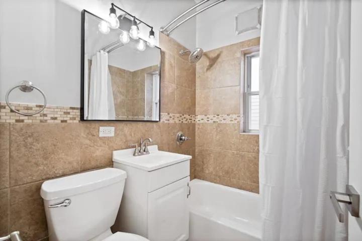 Apartment Perfect Pilsen Chicago