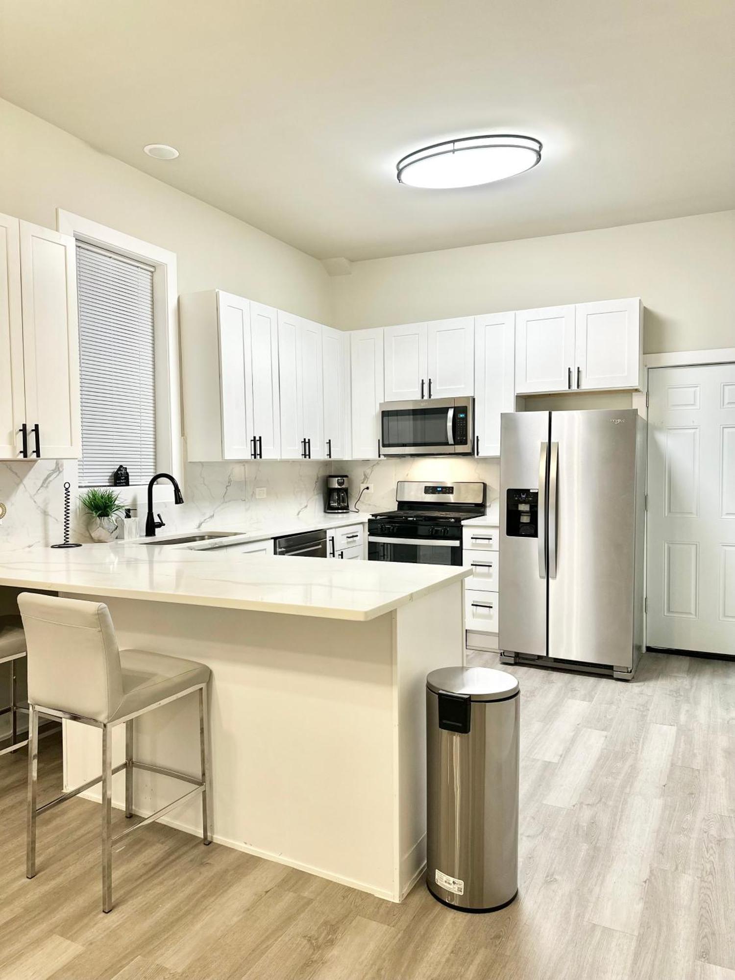 1f Modern Comfort In The Apartment