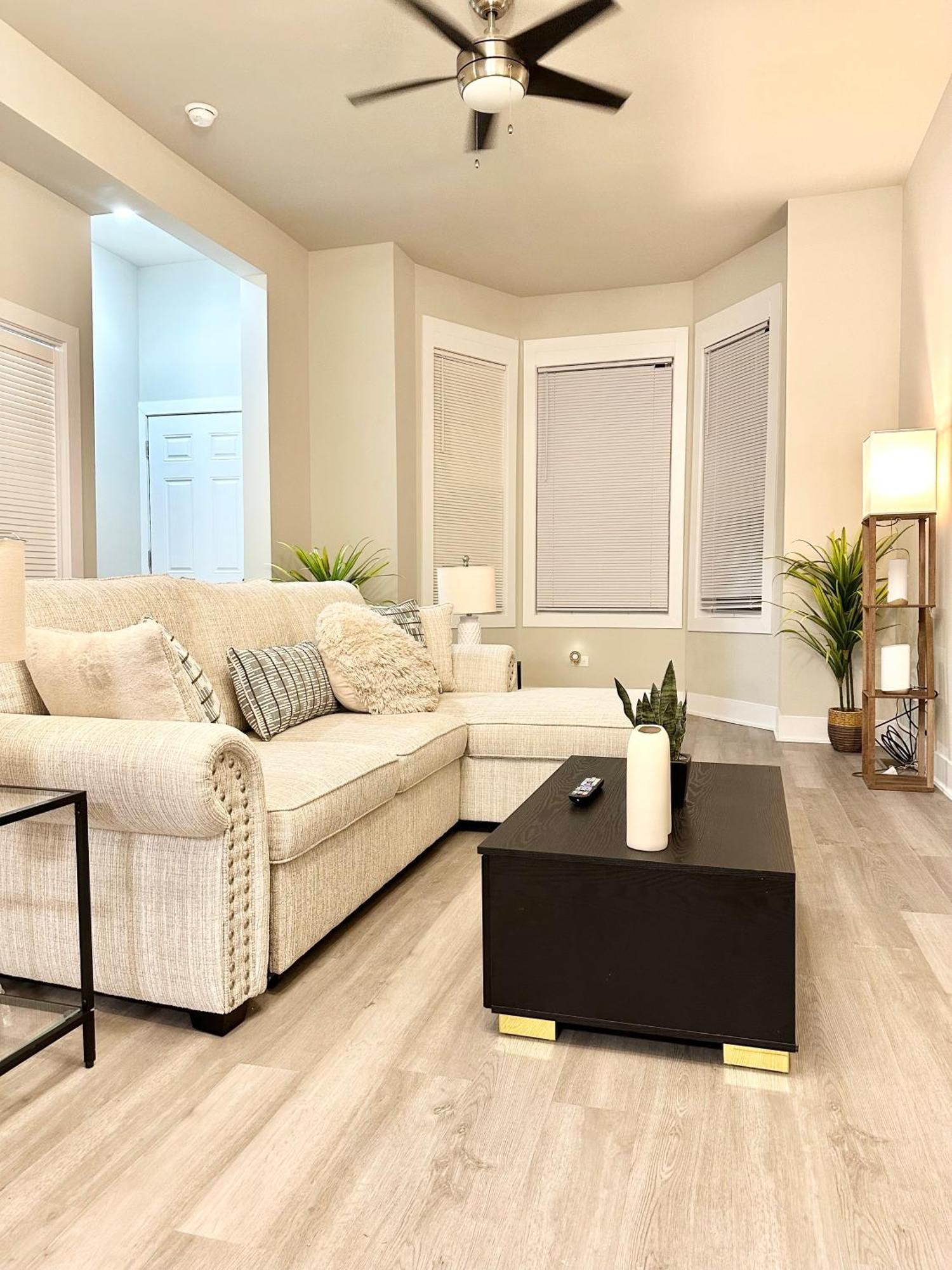 1f Modern Comfort In The *