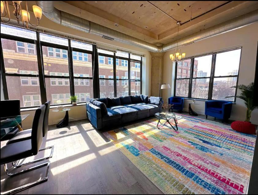 Apartment Mccormick Place: Spacious 3br Family Haven *
