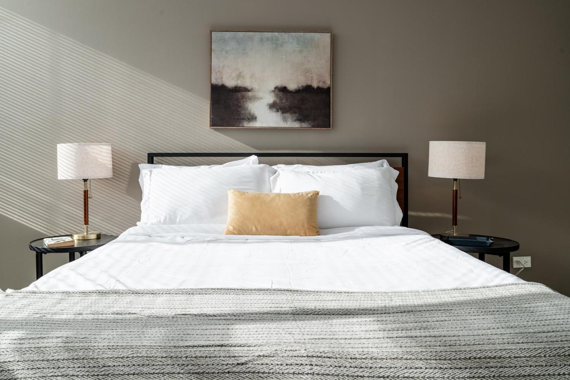 Medical District 1br With Pool And Gym - Chi29 *