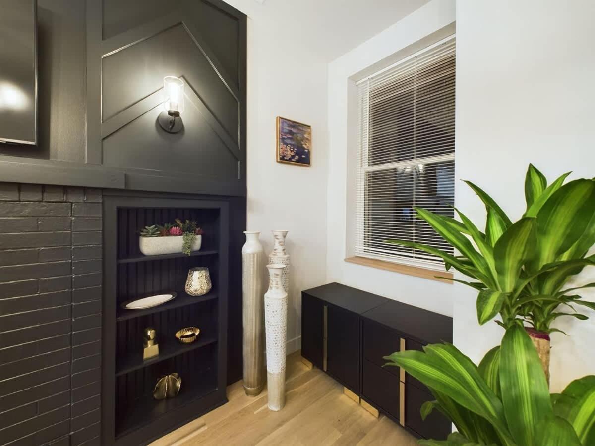 The Velvet Jazz Haus Apartment Chicago