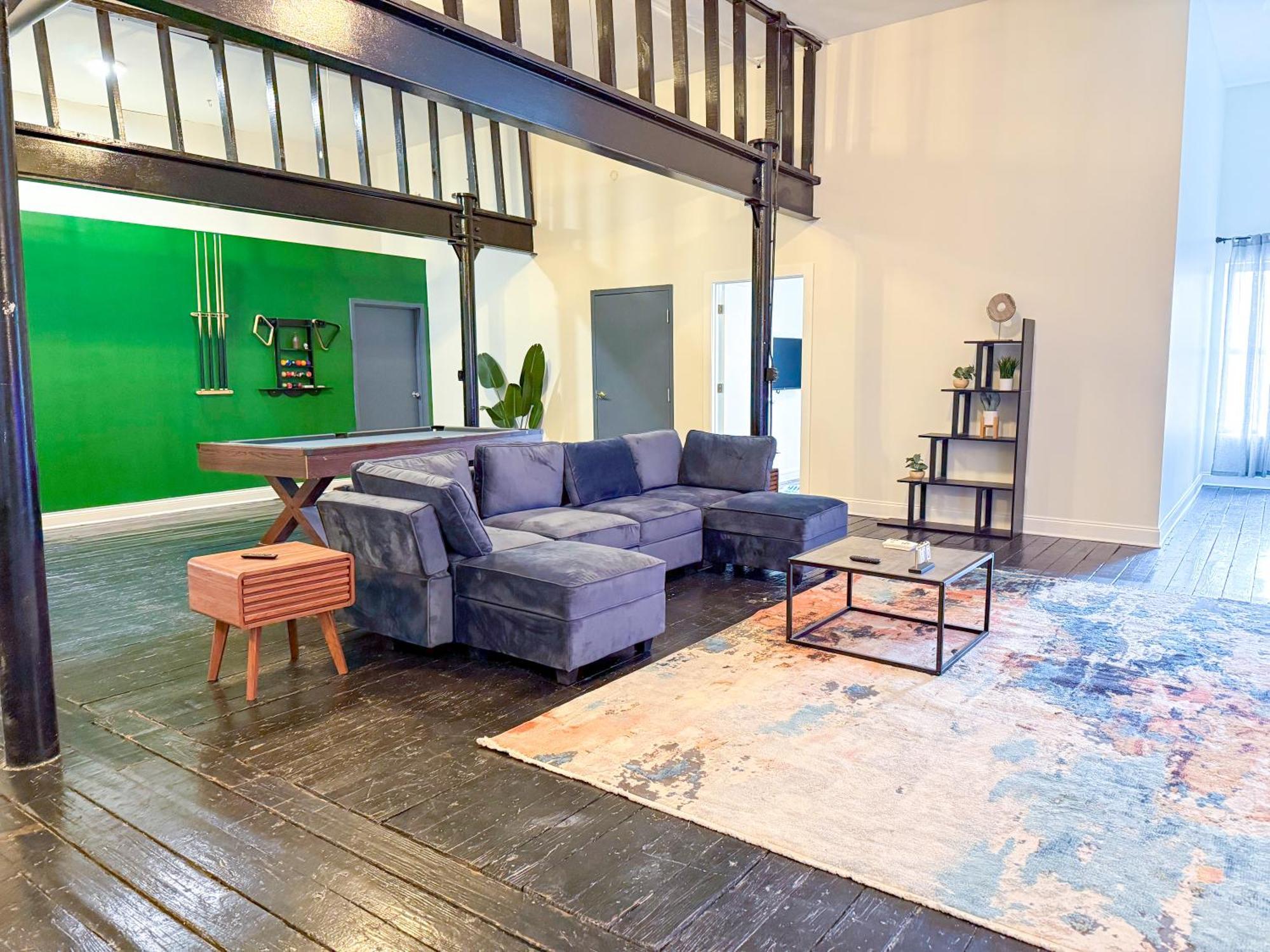 Luxury 5br South Loop With Pool Table And Optional Parking Near Mccormick Place, Field Museum And Soldier Field Apartment Chicago
