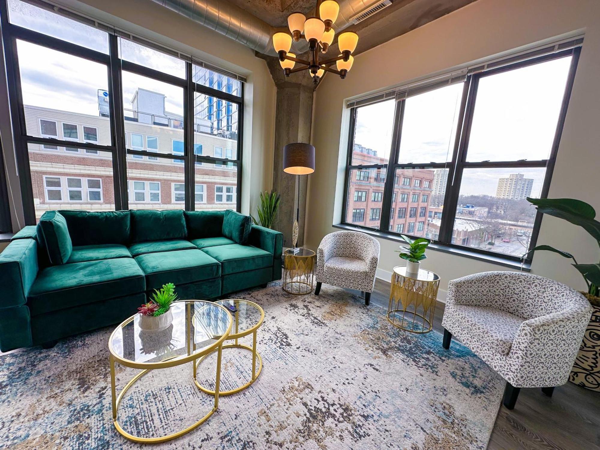 Mccormick Place Spacious 3br Family Heaven With Optional Parking Sleeps 10 Guests Near Soldier Field And Field Museum Apartment *