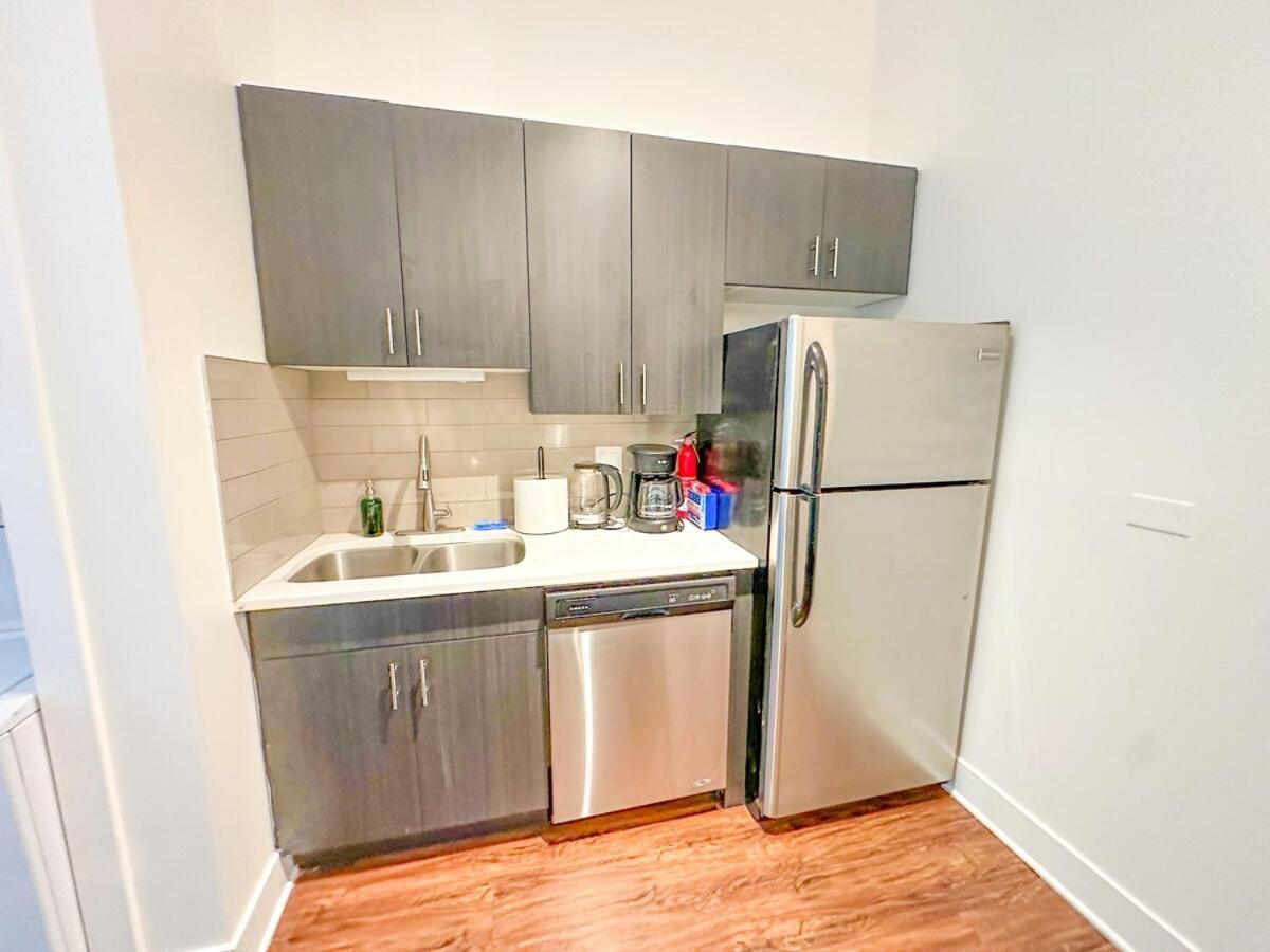 Spacious 3br In South Loop Near Mccormick Place, Soldier Field And Front * Chicago