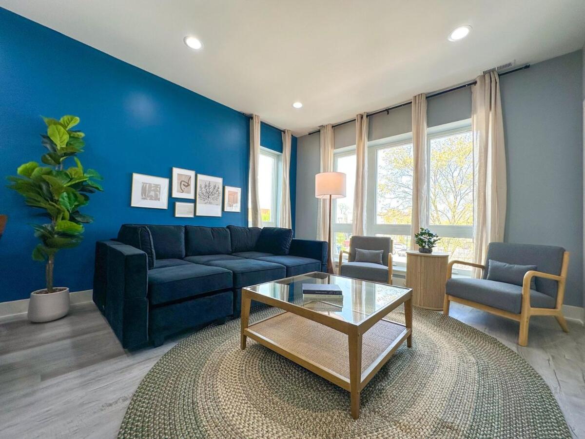 Stylish Cozy 3br Retreat With Free Parking Near Pilsen Art Center, Douglas Park And Of Illinois Apartment Chicago