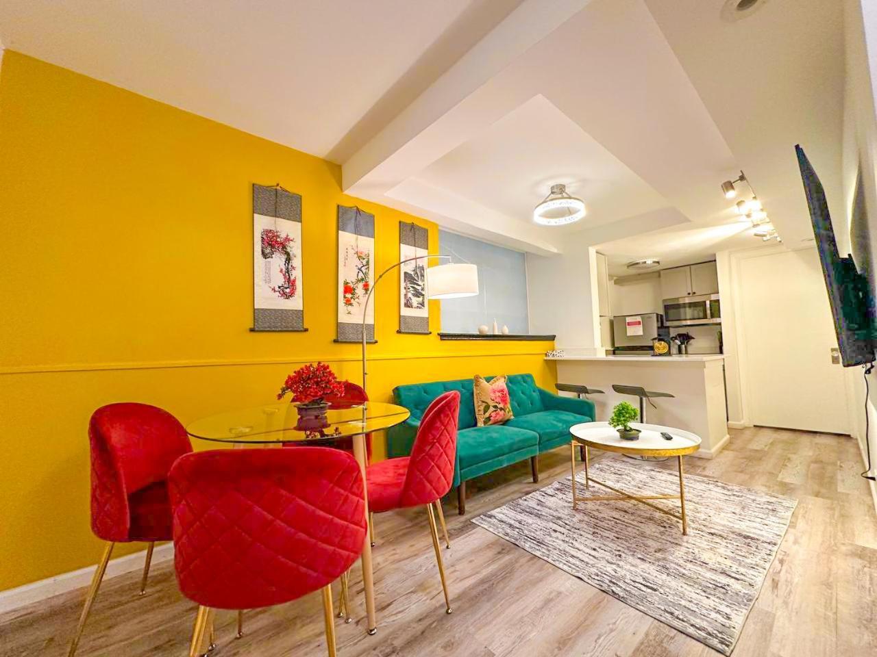 Apartment Japanese Themed 2br In Gold Coast For Up To 4 Guests