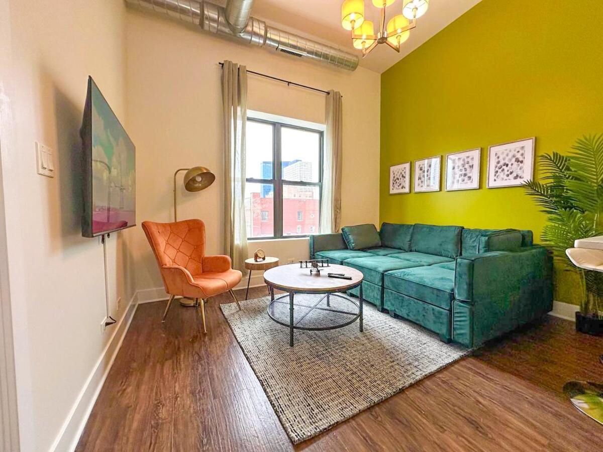 Apartment Modern 3br South Loop Near Mccormick Place & Soldier Field Walk To Downtown Chicago