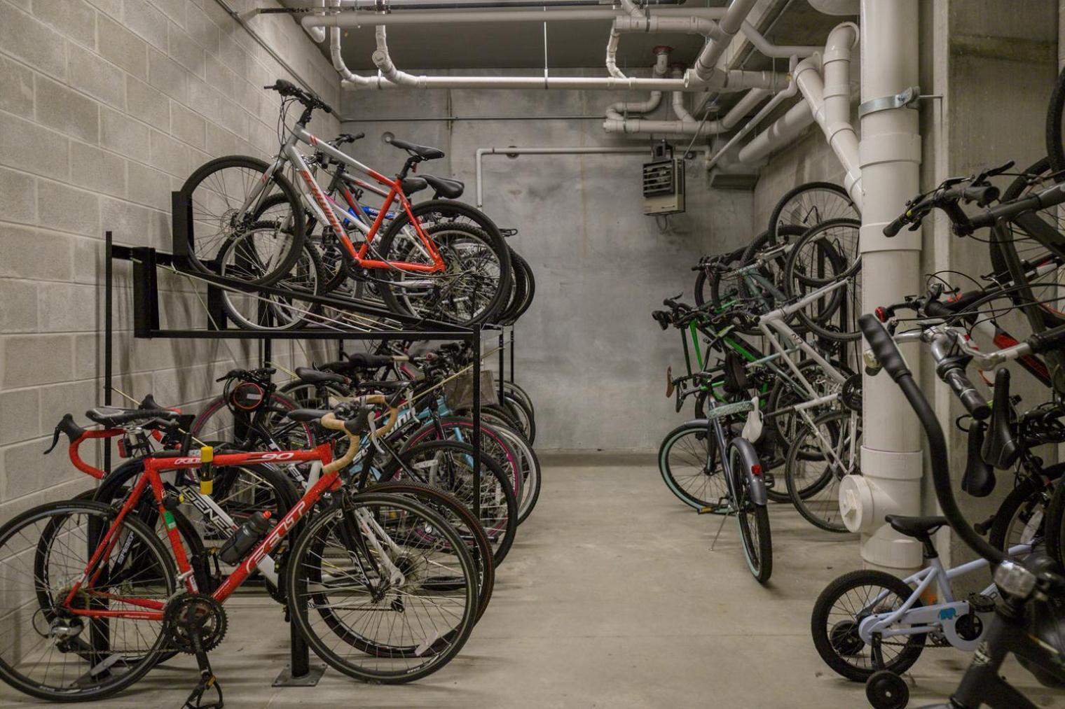 Apartment Blueground Elmhurst Pool Gym Nr Park Chi-1263 Chicago