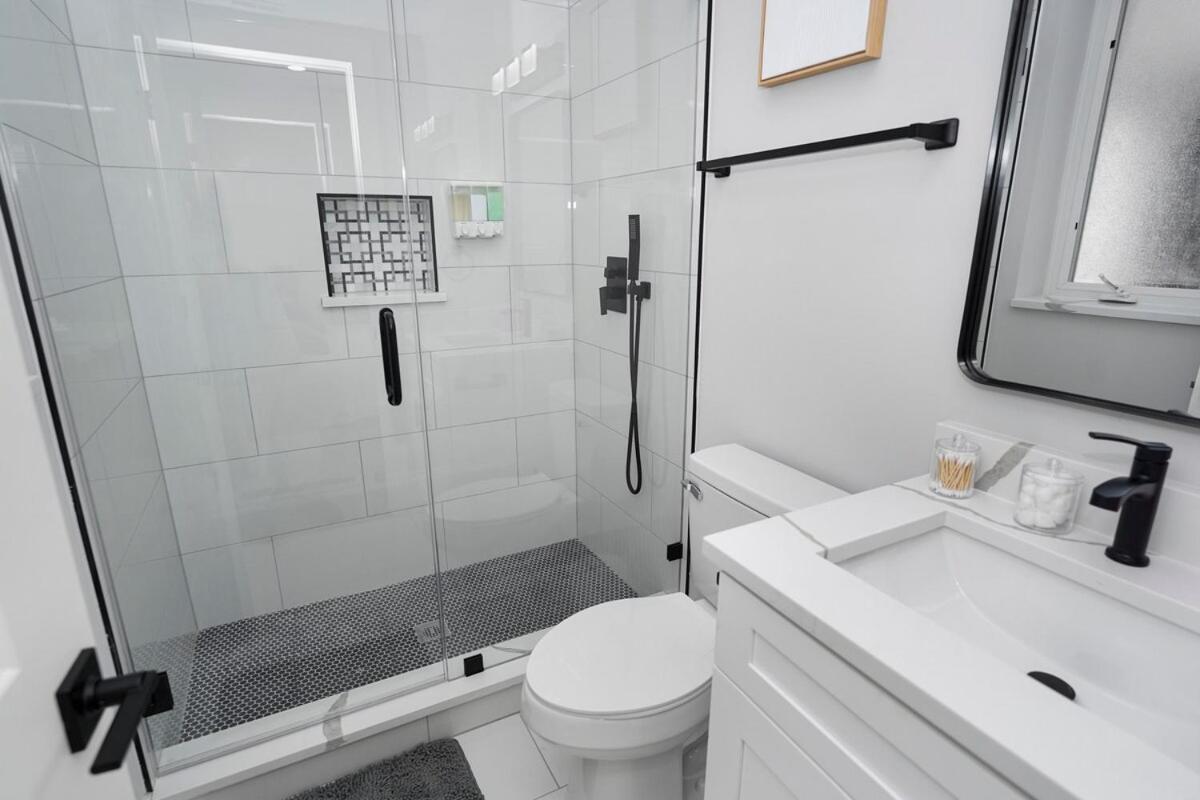 Apartment Pilsen Art Center Family Friendly 3br Retreat With Free Parking Near Medical District, Douglas Park And Illinois