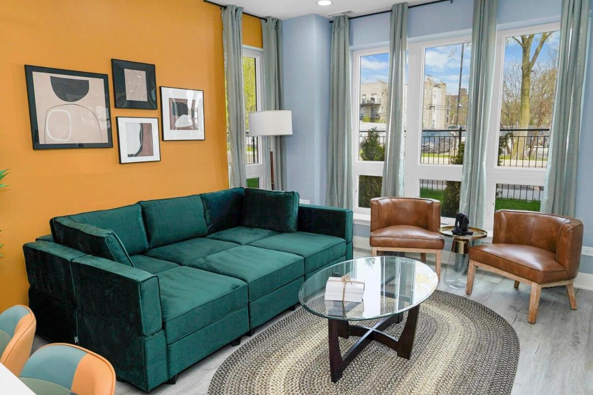 Spacious 3br Family Oasis Sleeps 8 With Free Parking Near Medical District, Douglas Park And Of Illinois * Chicago