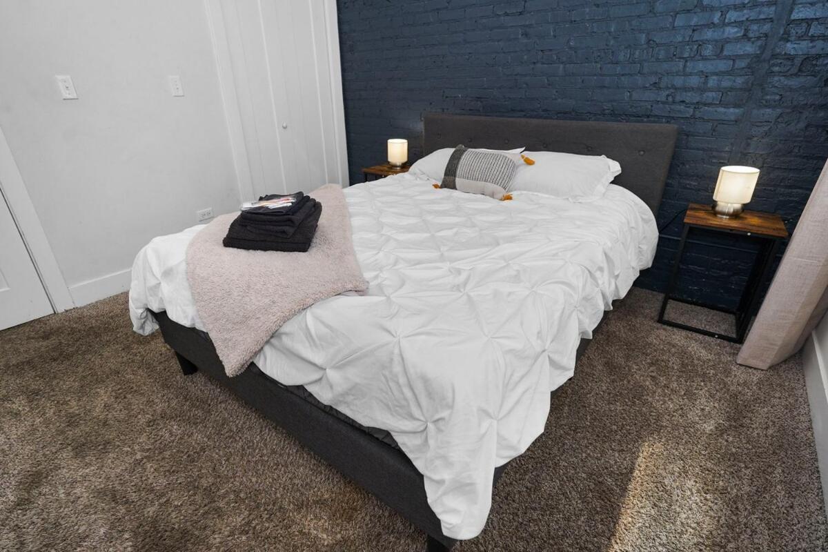 Mccormick Place: Modern 420-friendly Gem On Michigan Avenue Apartment *