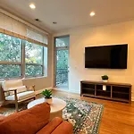 Private Balcony 1 Garage Parking Sleeps 6