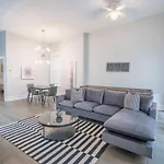 Pristine Gold Coast 3Bd2Ba Free Parking Beach