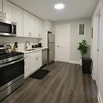 Chic 3Br Hideout In Lincoln Park - Lincoln 3