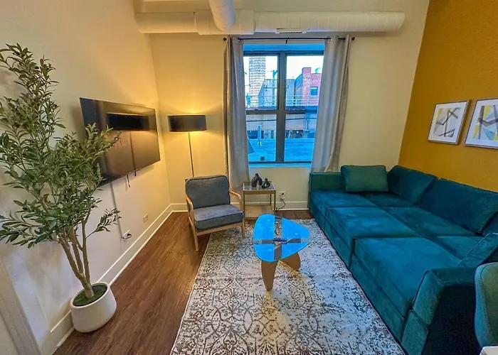 Spacious 3Br In South Loop Near Mccormick Place, Grant Park And Soldier Field With Optional Parking