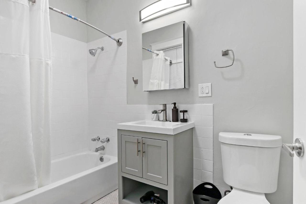 Comfy And Chic 2br Close To Shops - Sunnyside 2f Chicago