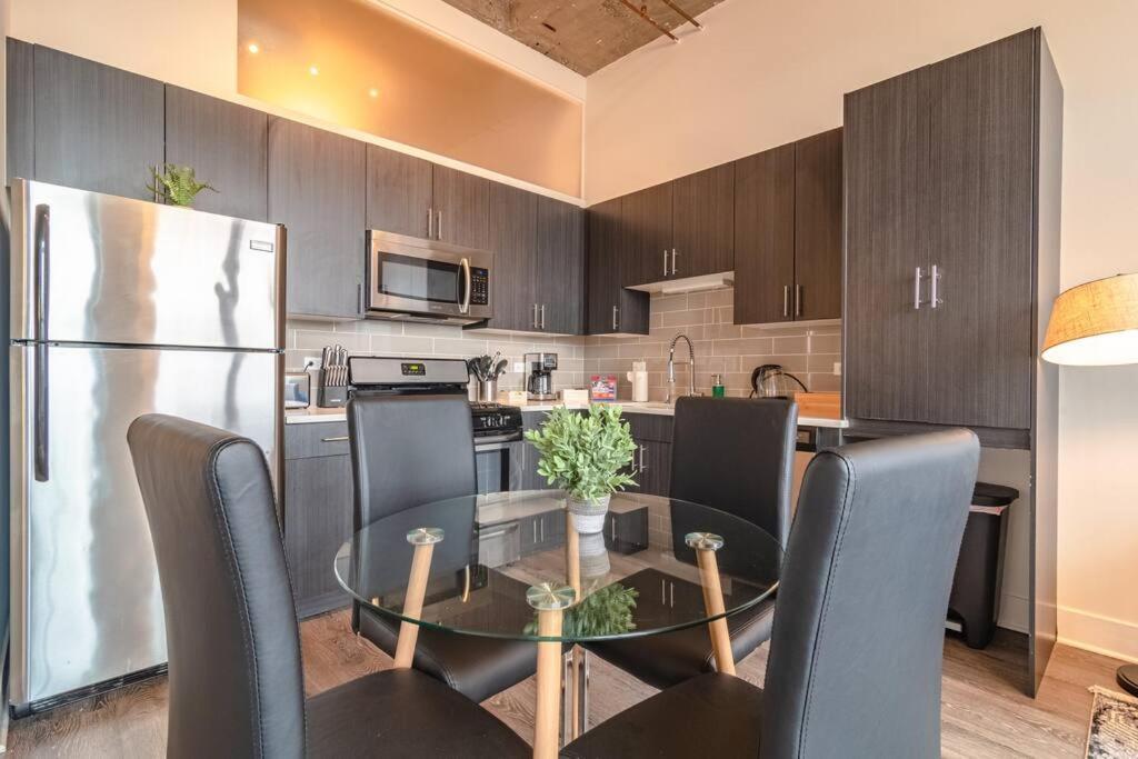 Apartment South Loop 3br Near Lakefront Trail, Field Museum & Adler Planetarium Chicago