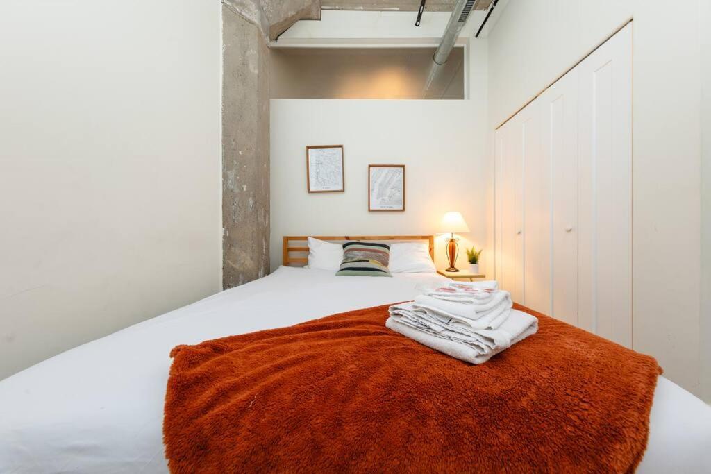Family-friendly 3br Near Mccormick Place, Soldier Field & Shedd Aquarium, A Prime South Loop Spot Apartment Chicago