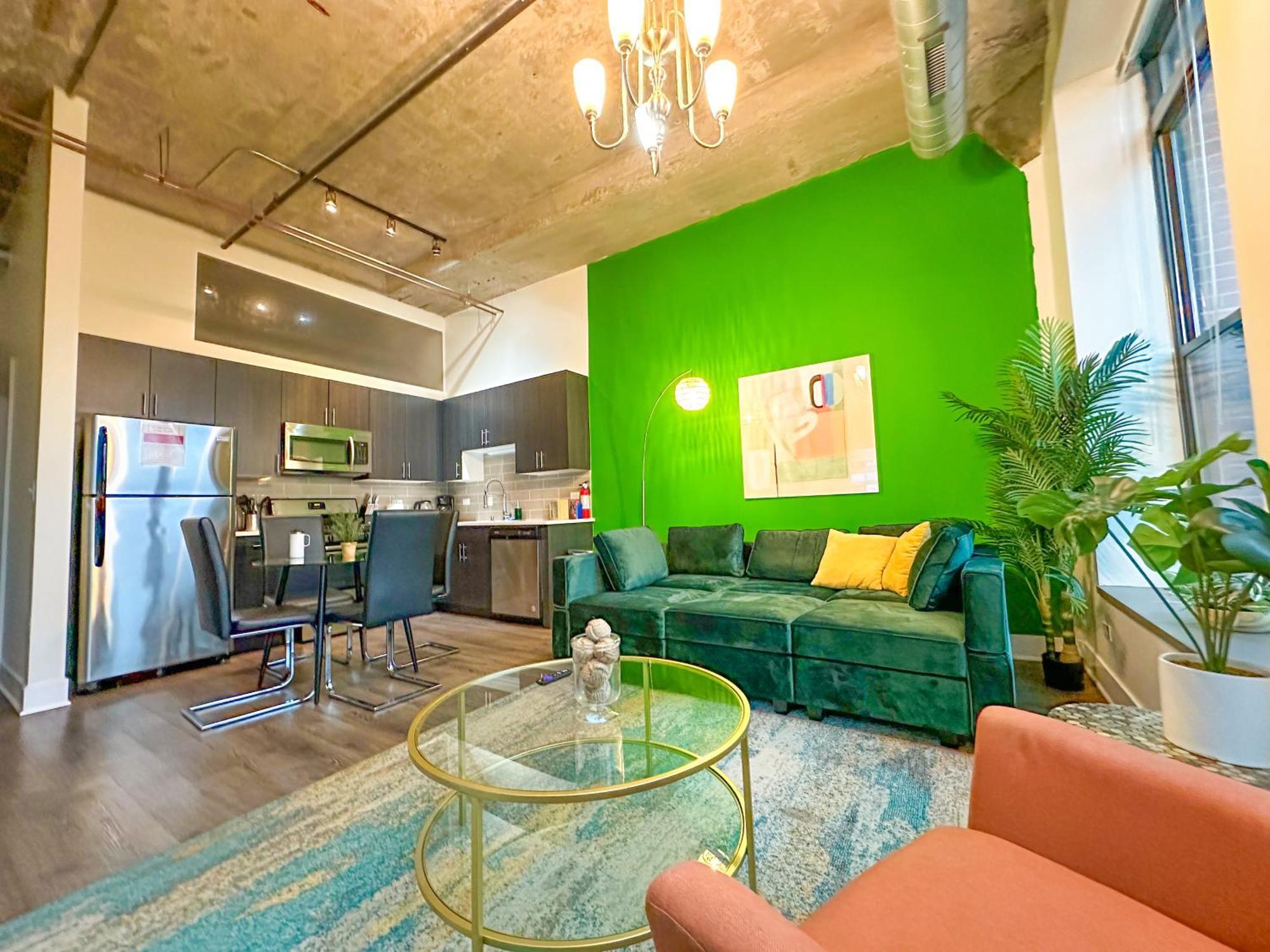 Cozy 2br With Optional Parking And Gym Access Near Field Museum, Lakefront & Mccormick Place Apartment *