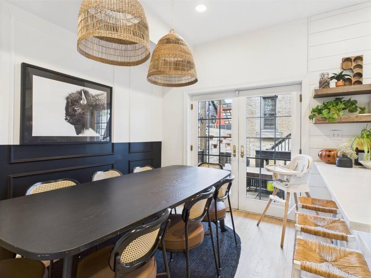 Apartment Spacious 4br With Outdoor Oasis