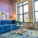 Modern And Bright 2Br On Michigan Ave With Optional Parking And Gym Access Near Soldier Field & Grant Park
