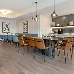 Brand New 2Br Chicago City Escape