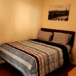 Cozy 1 Bed By The Lake Park