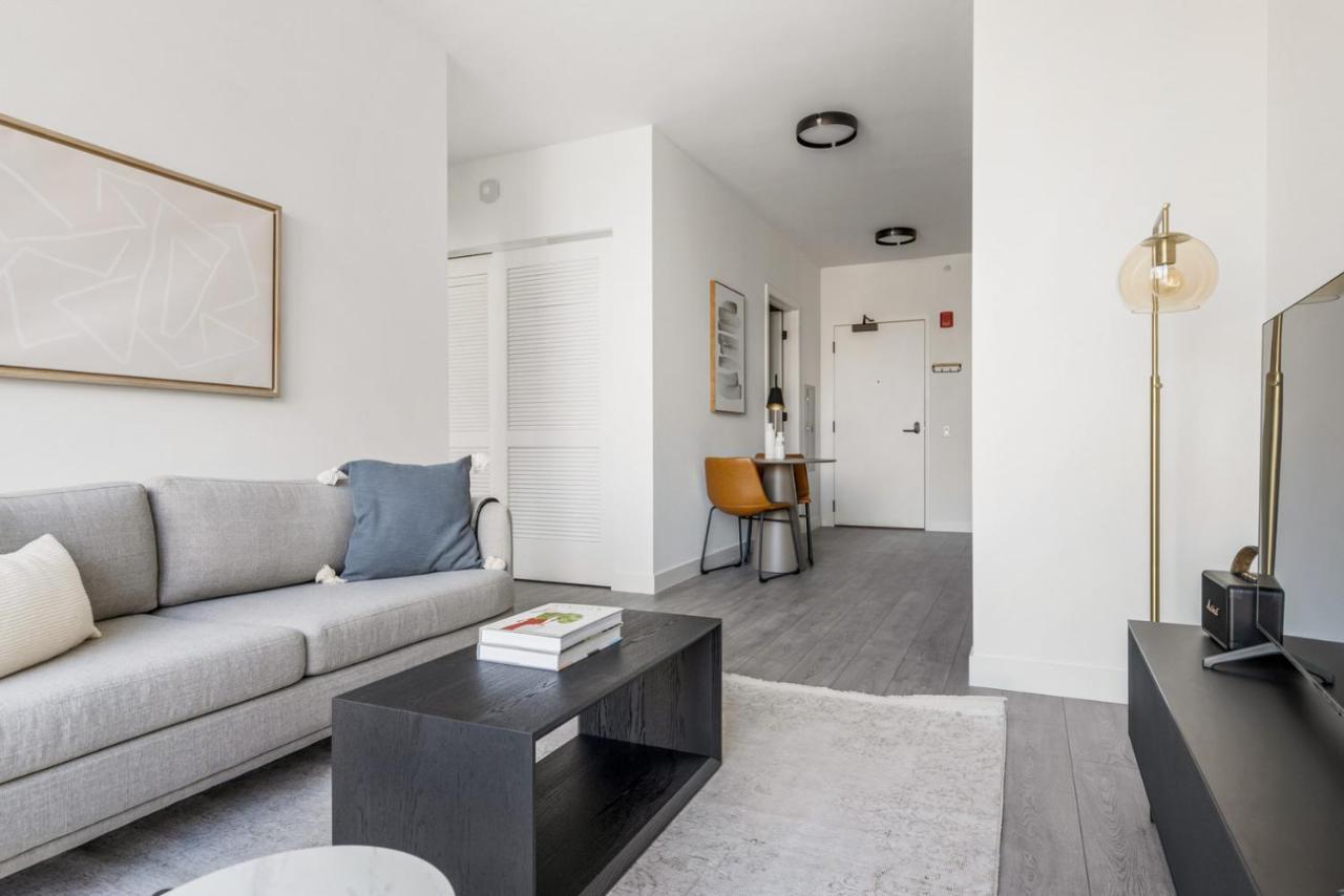W Loop 1br W Pool Gym Wd Nr Fulton Mkt Chi-627 *