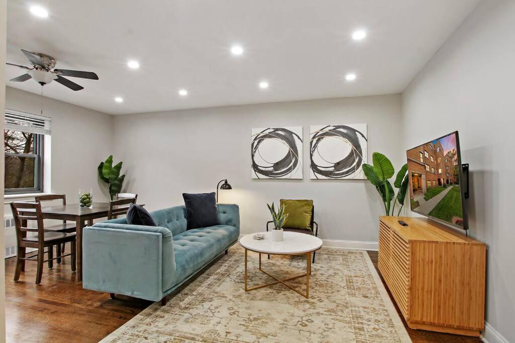 Apartment 2br Roomy & Stylish In Rogers Park - Sheridan N2 *