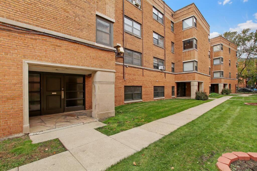 Apartment 2br Roomy & Stylish In Rogers Park - Sheridan N2 *