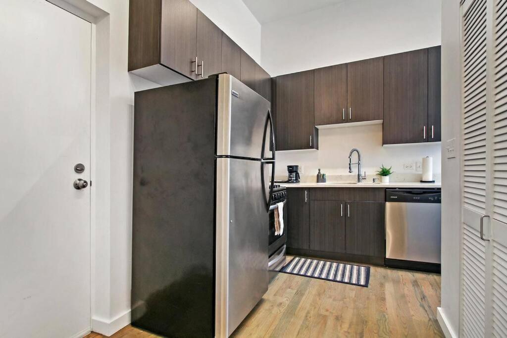 1br Adorable With In-unit Laundry - 206