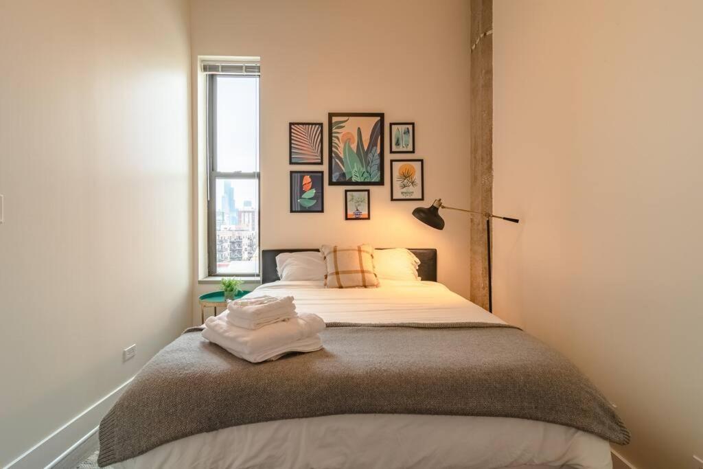 Mccormick 3br-2ba Family Unit For Up To 8 Guests With Optional Parking And Gym Access * Chicago