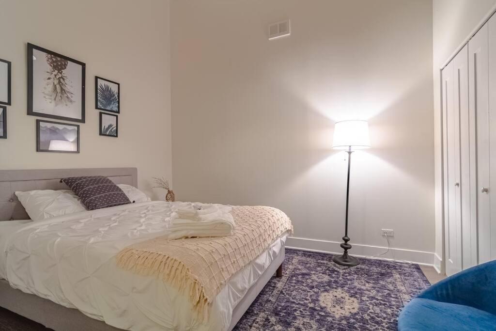 Mccormick 3br-2ba Family Unit For Up To 8 Guests With Optional Parking And Gym Access Apartment *