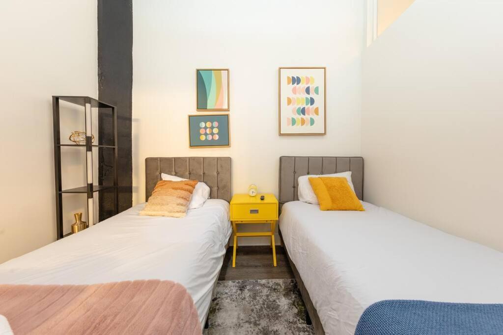 Chic Spacious 3br South Loop Near Mccormick Place, Roosevelt Cta & Shopping Area In Chicago