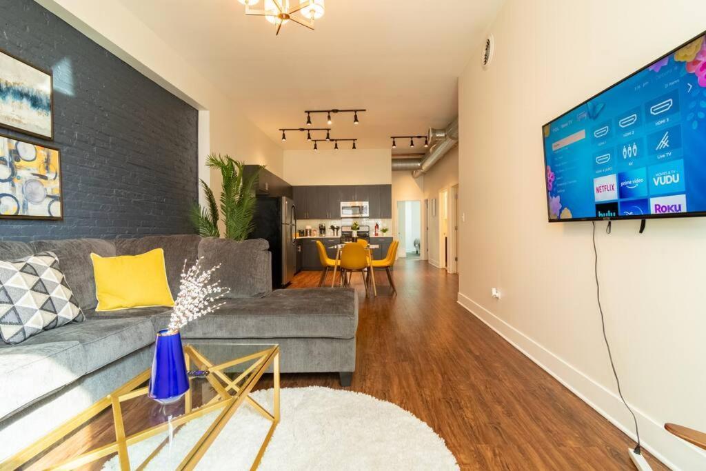 Apartment Stylish Cozy 3br 420 Friendly With Gym Near Mccormick Place, Grant Park And Soldier Field