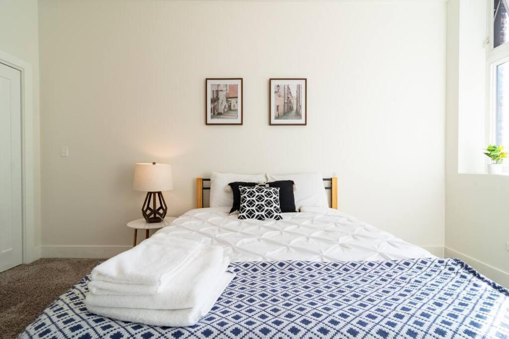 Stylish Cozy 3br 420 Friendly With Gym Near Mccormick Place, Grant Park And Soldier Field *