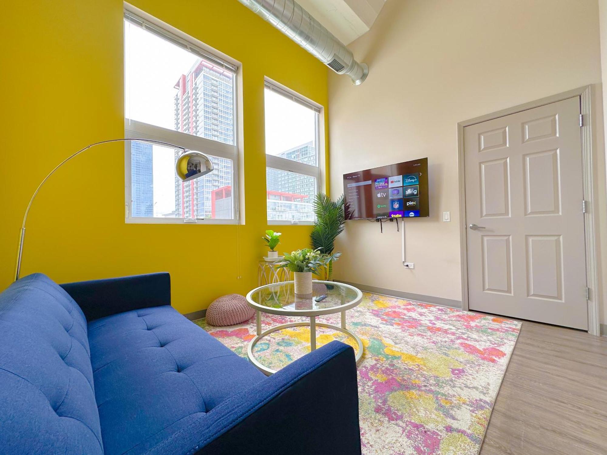 Modern 2br South Loop Gem Near Mccormick Place, Navy Pier, Adler Planetarium & Columbia College * Chicago
