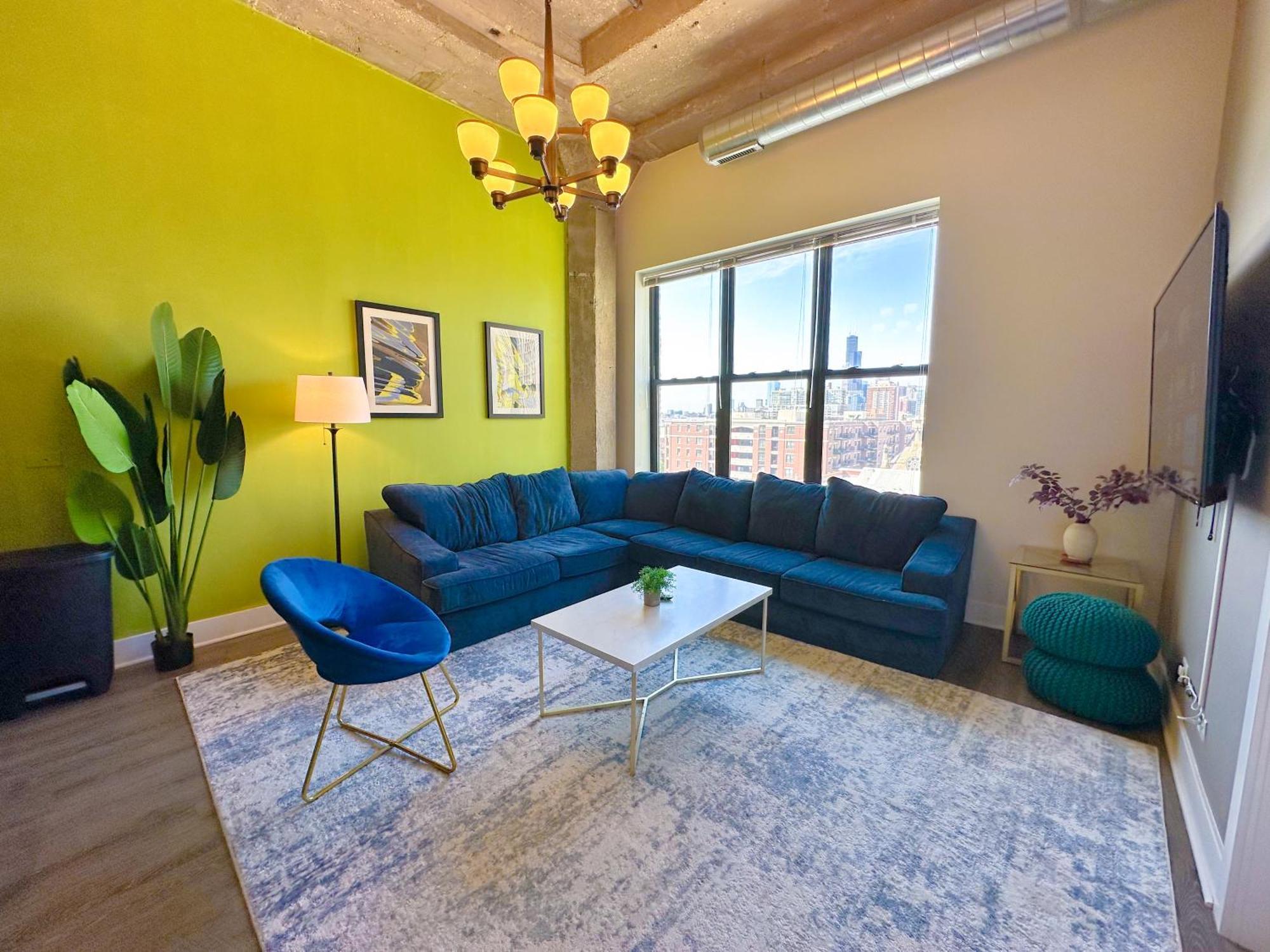 Apartment Mccormick 3br-2ba Family Unit For Up To 8 Guests With Optional Parking And Gym Access *