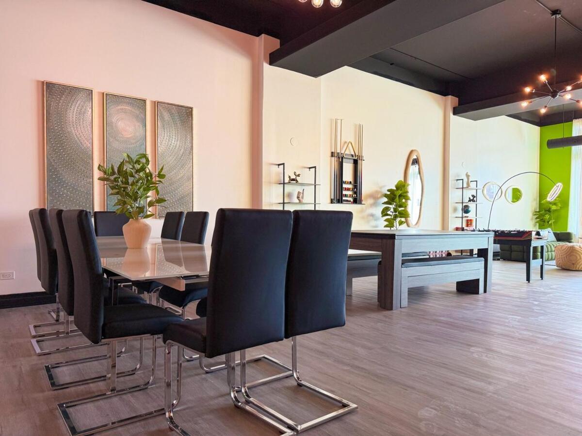Spacious 6br Good For Groups And Sleeps 12 Near Chinatown, Mccormick & Lakefront * Chicago
