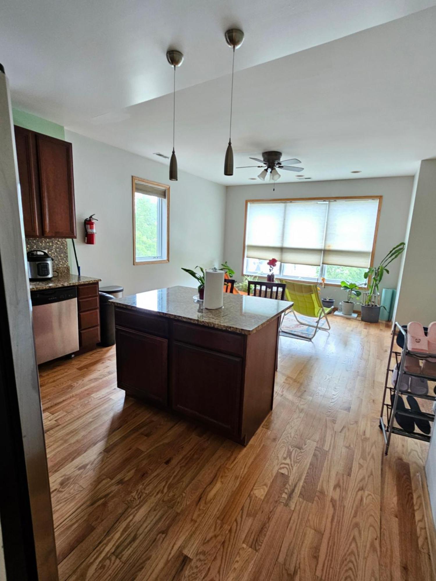 5430 Happy Homestay Chicago