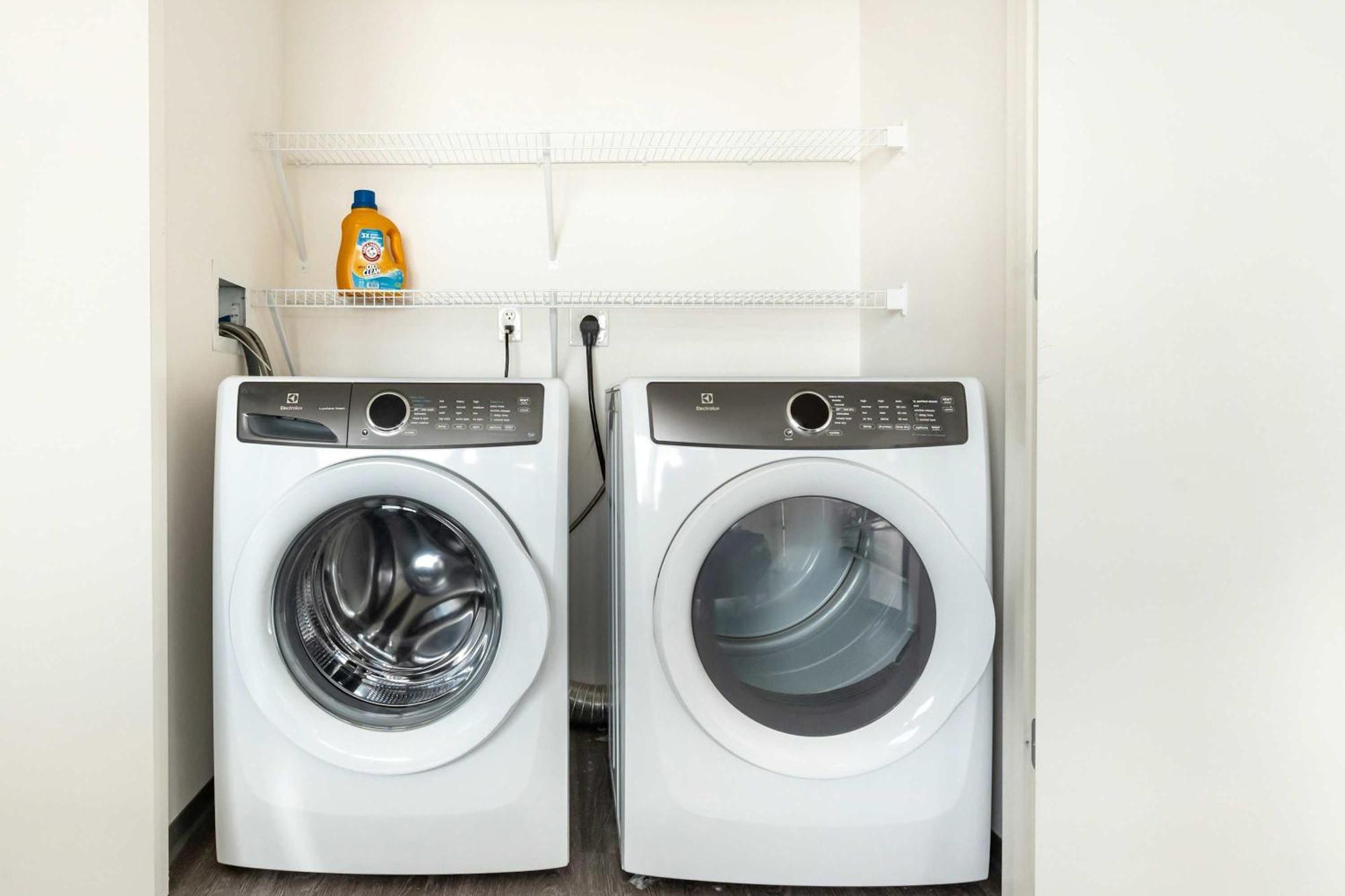 Brand New 2br Escape Apartment *