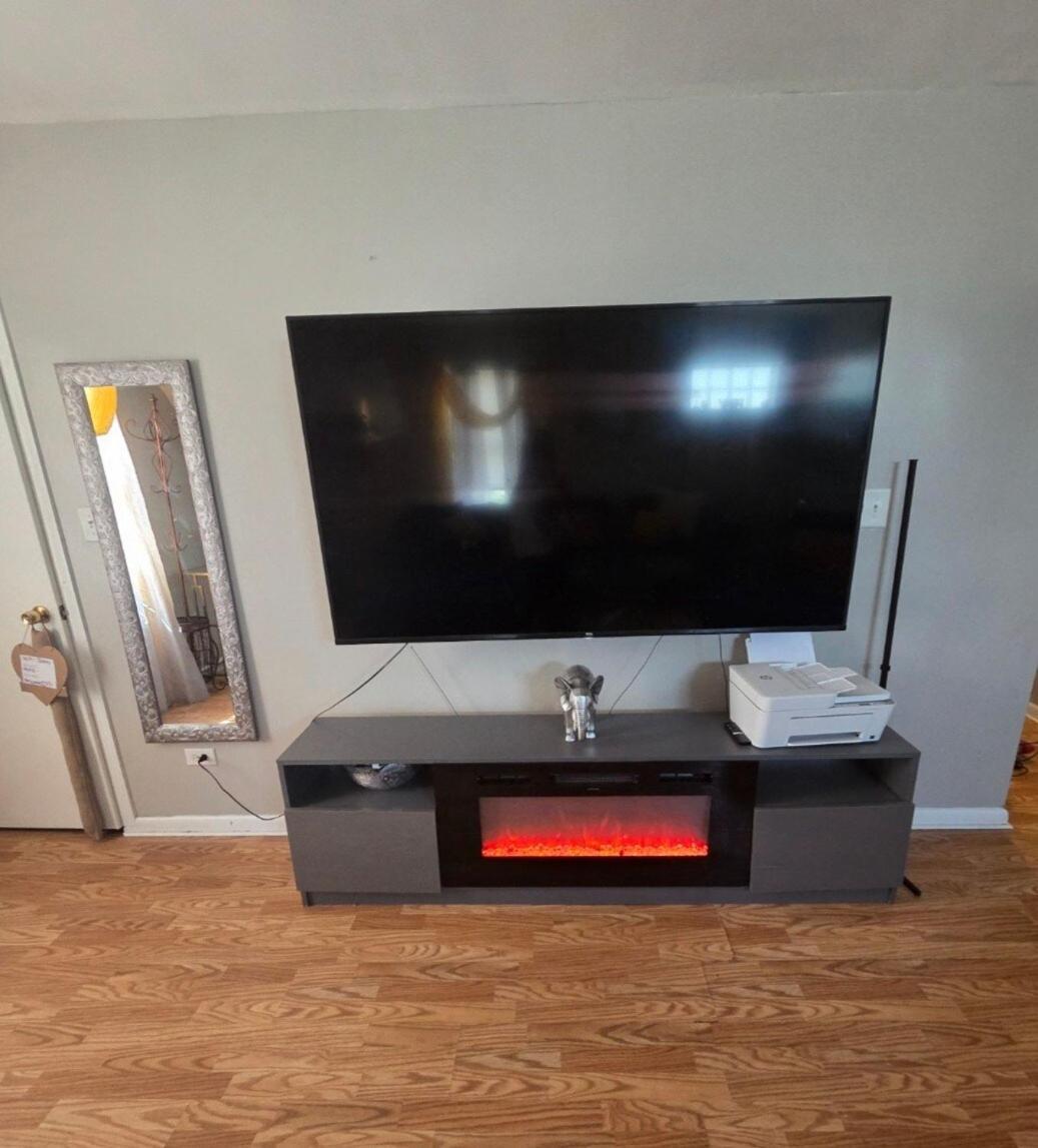 Apartment A Cozy Escape Spacious 3-bedroom With Bonus Area Chicago