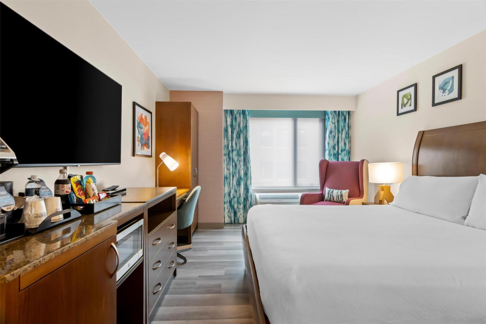 Hilton Garden Downtown Riverwalk Hotel Chicago