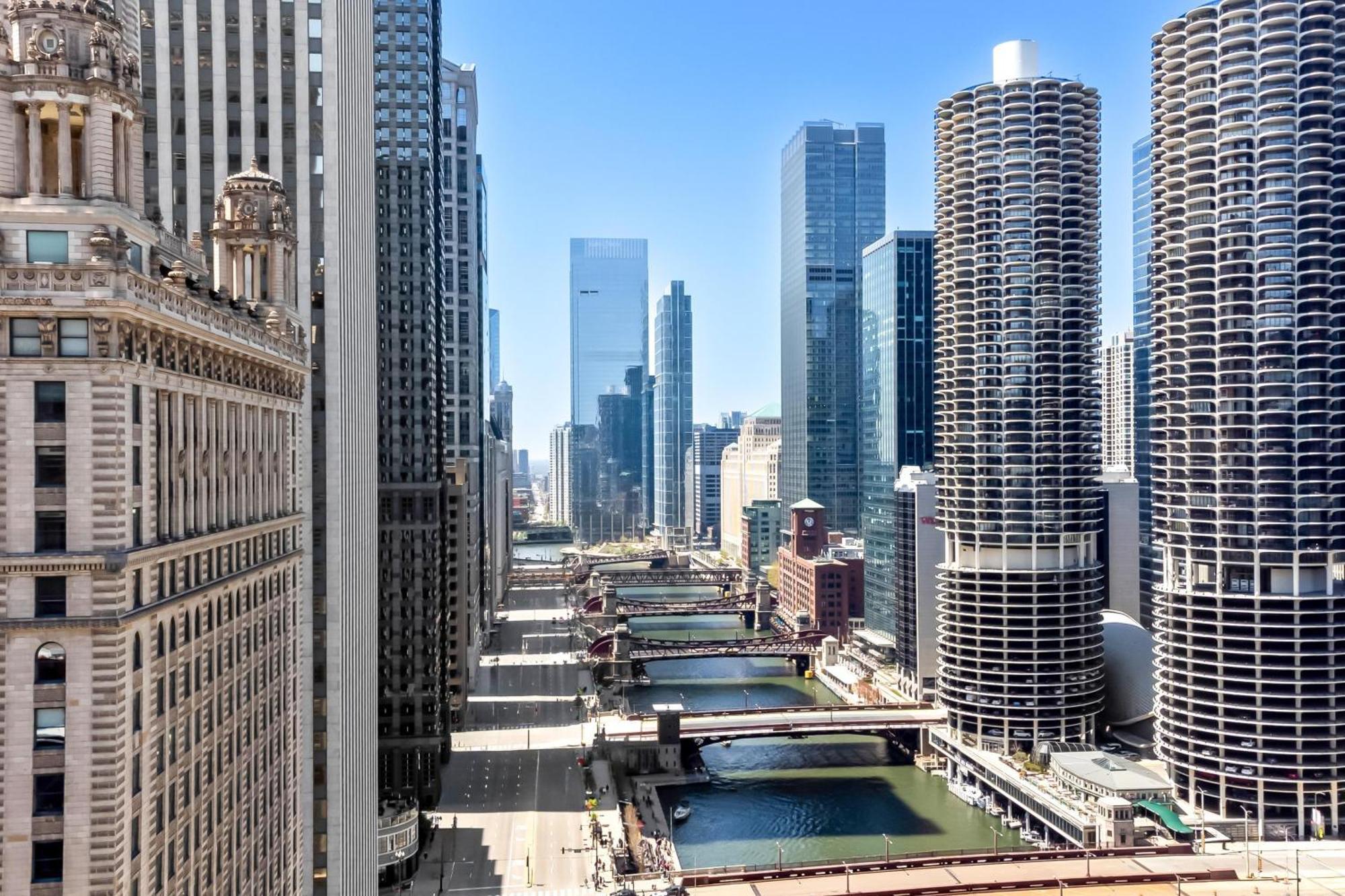 Hilton Garden Downtown Riverwalk Hotel 3*