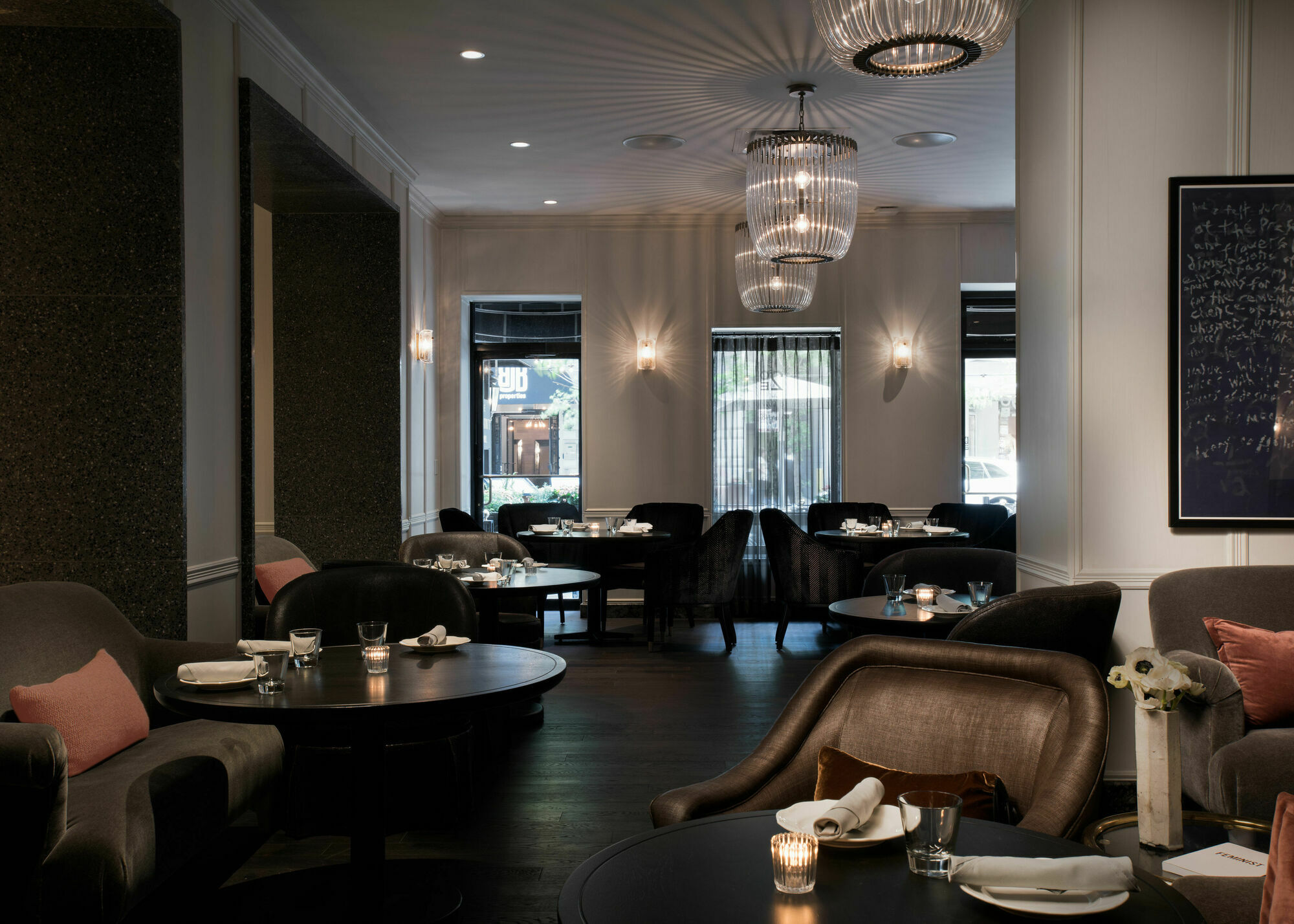 The Talbott, Autograph Collection 4*